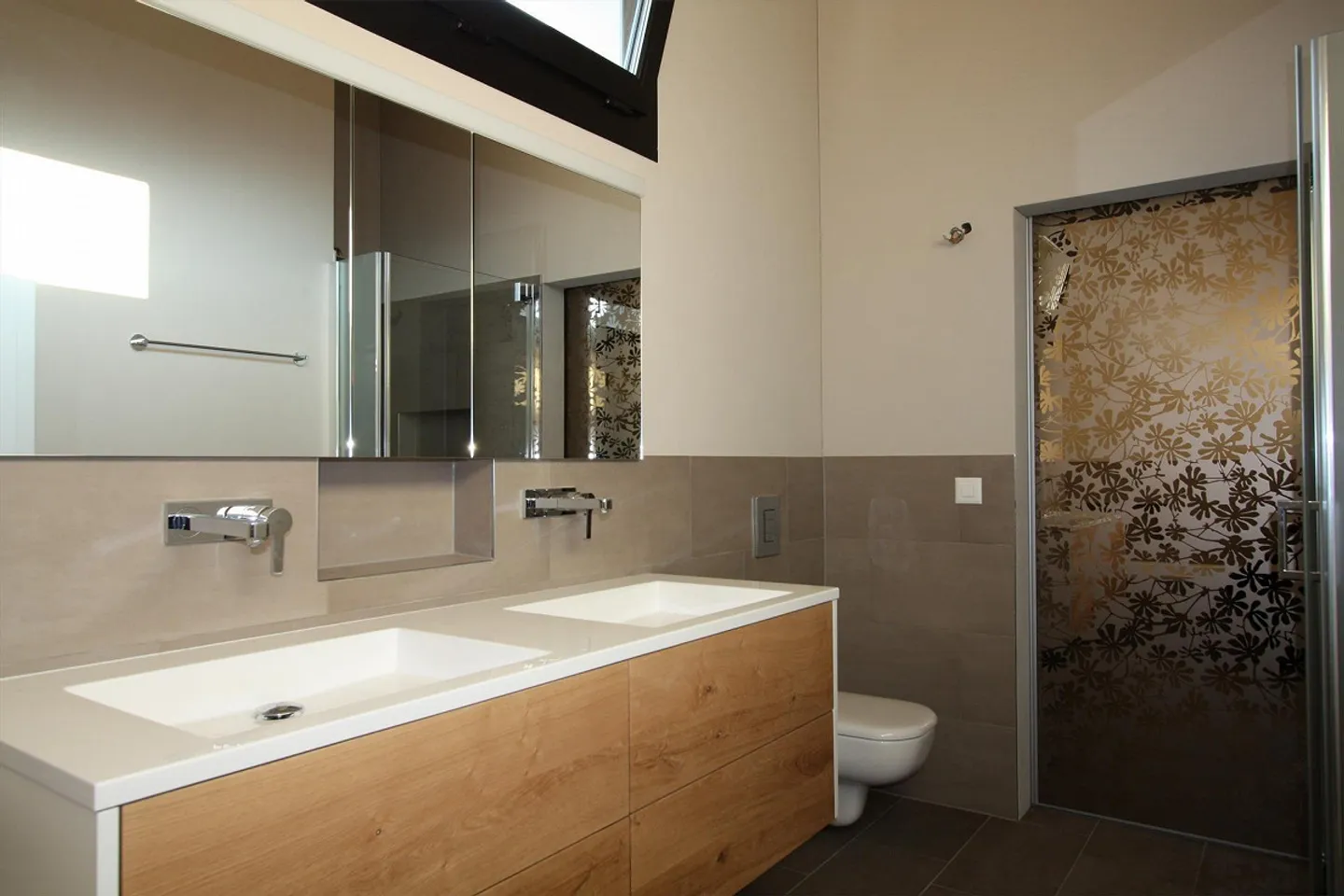 Maison individuelle dans un quartier résidentiel panoramique (pas de droit de construire) - Photo 20 sur 24
