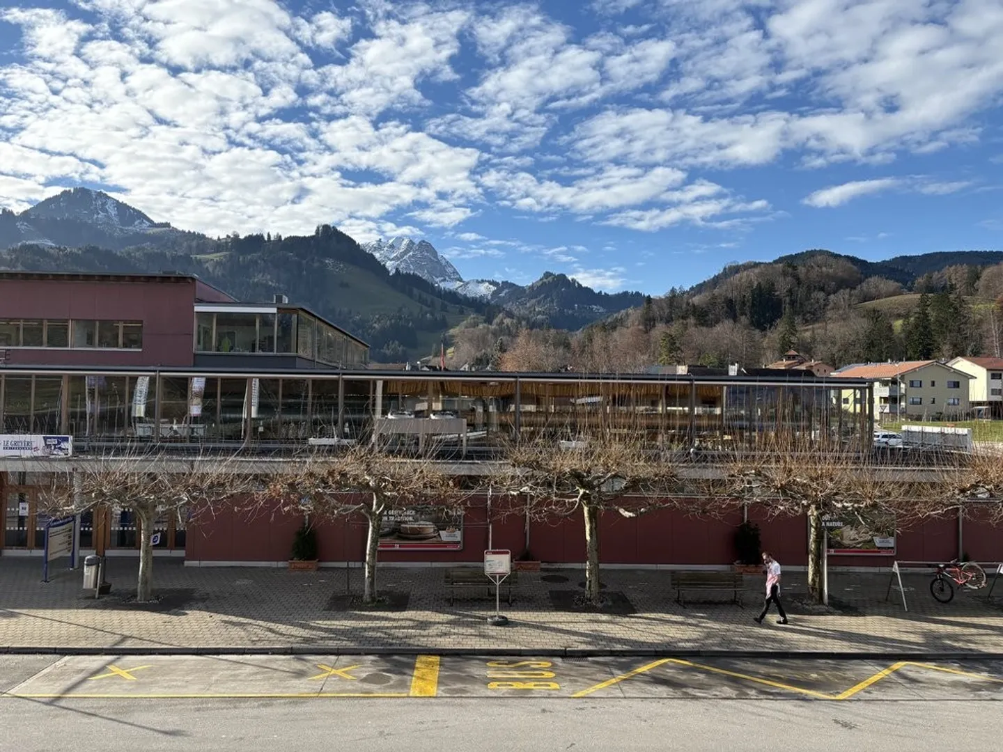 3.5 Room Apartment for CHF 1,465.-/Month including Utilities - Photo 2 of 8