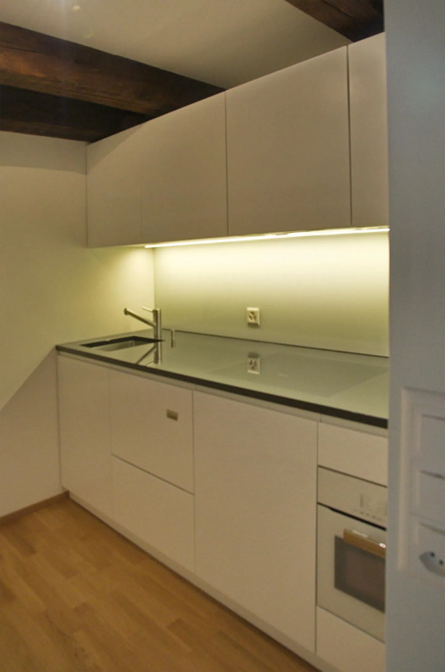 Moderne & hochwertige 2.5-Zimmer Altstadt-Wohnung auf 2 Etagen - Foto 10 von 12