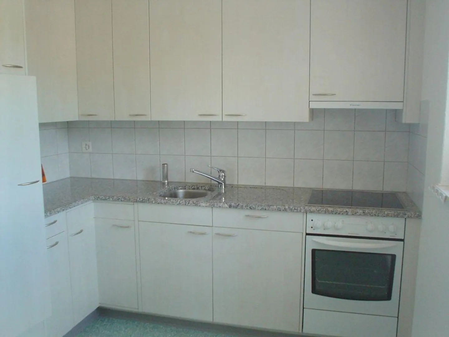 beautiful, bright 2.5 room apartment - Photo 6 of 9