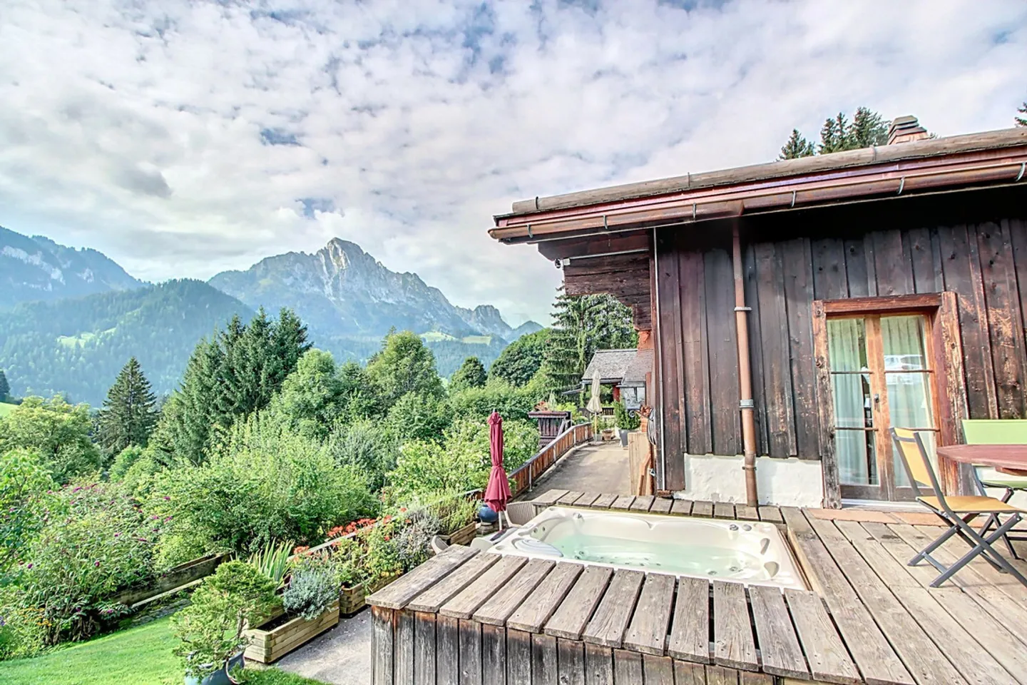 Charming Family Chalet in Saussa - Photo 4 of 5