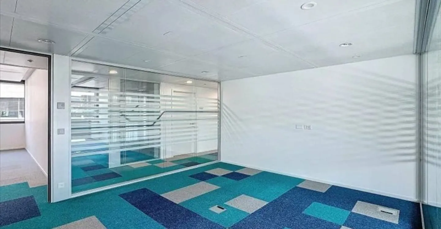 Spazio ufficio in affitto - Foto 1 di 8