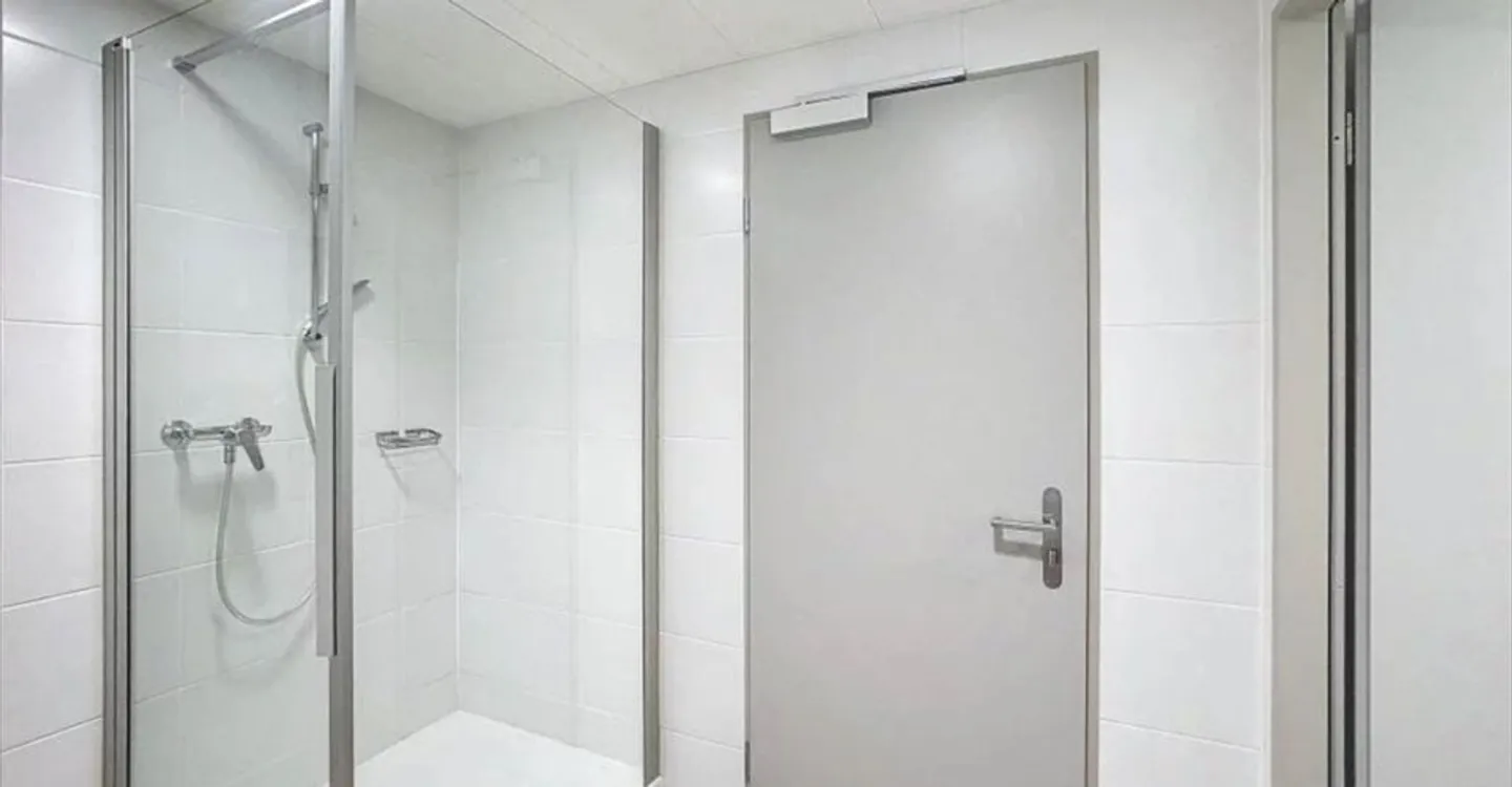 Spazio ufficio in affitto - Foto 2 di 8