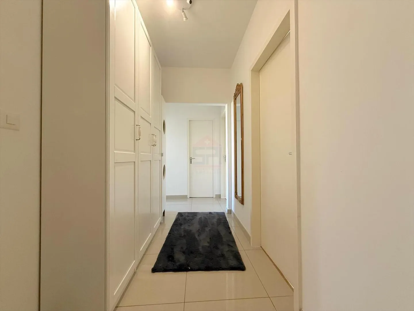 Magnifico appartamento di 6,5 stanze completamente ristrutturato - Foto 12 di 13