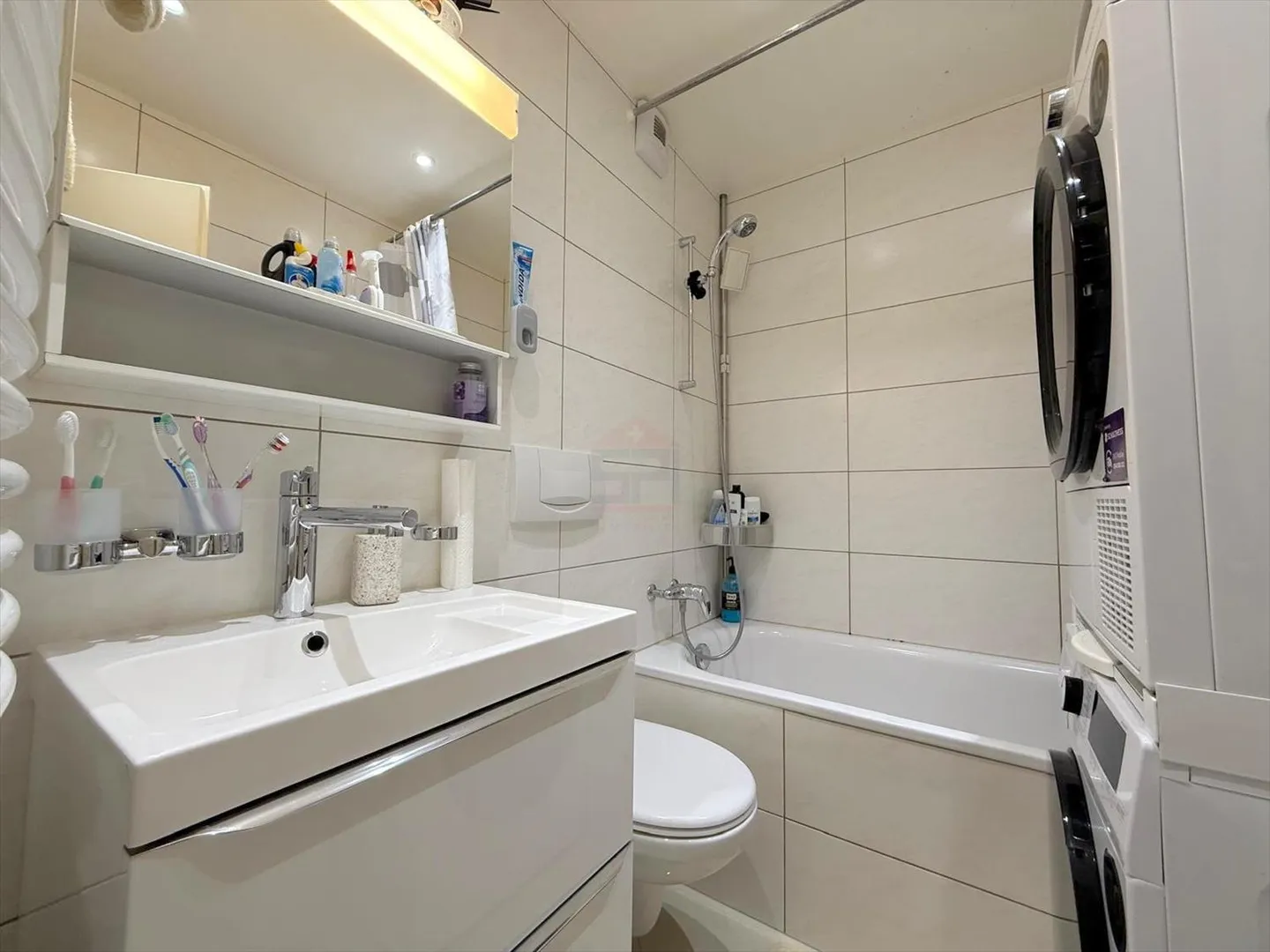 Magnifico appartamento di 6,5 stanze completamente ristrutturato - Foto 6 di 13