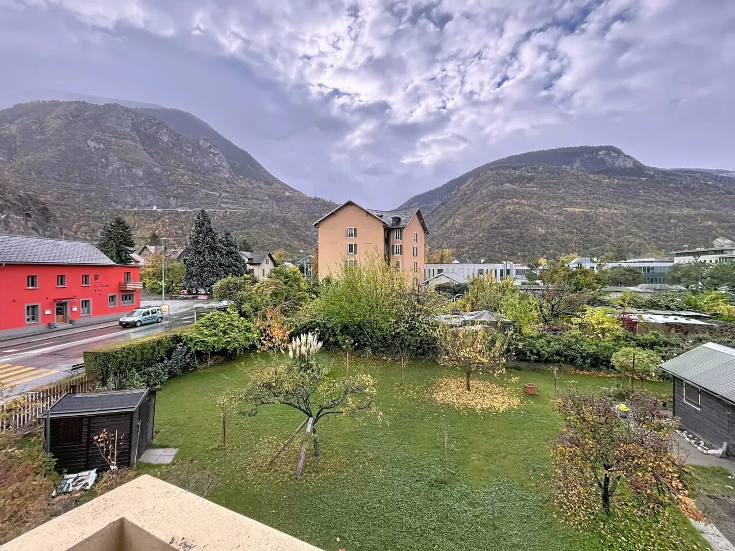3.5-room apartment to renovate in Sierre - Photo 2 of 10