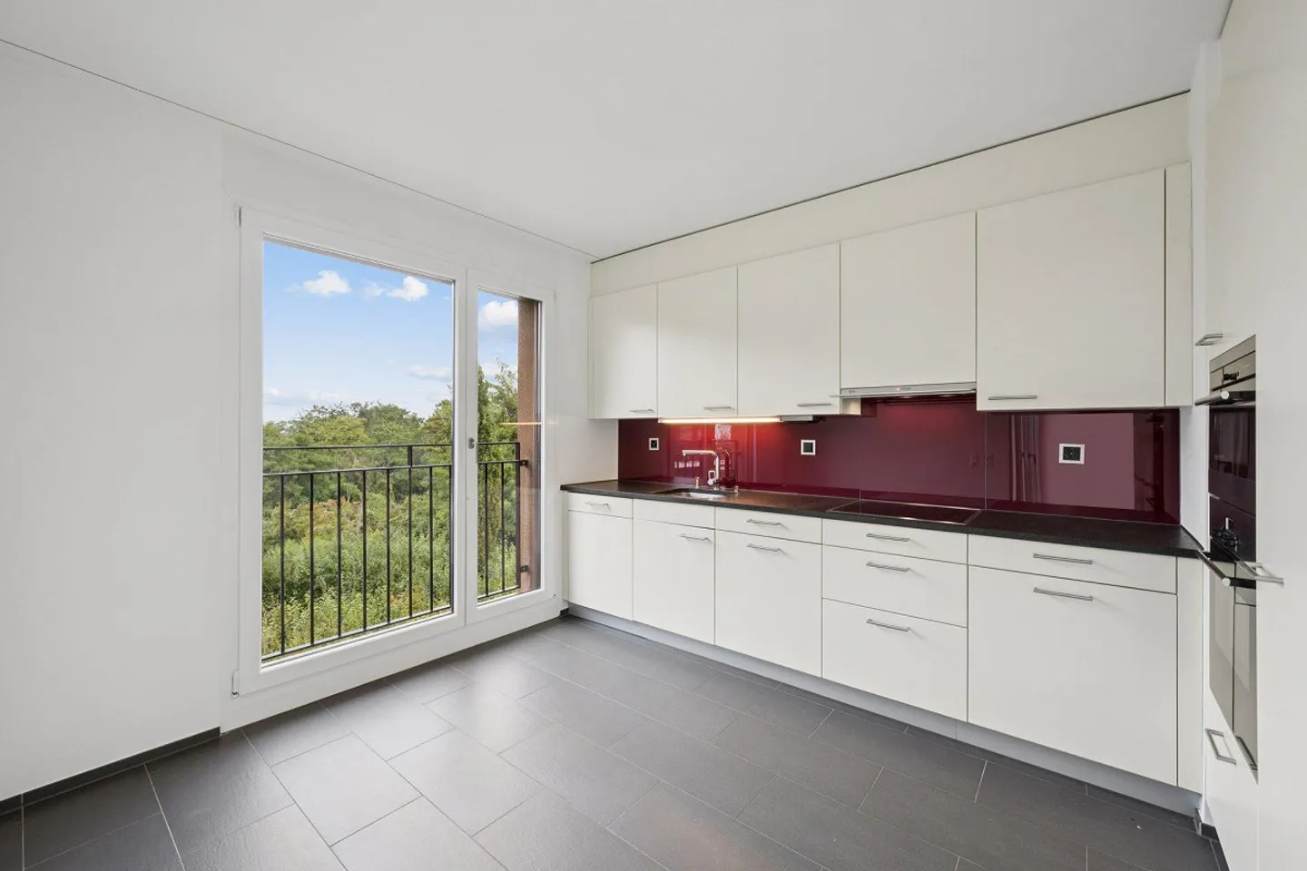 Bright & Modern Feel-Good Oasis - Photo 4 of 11