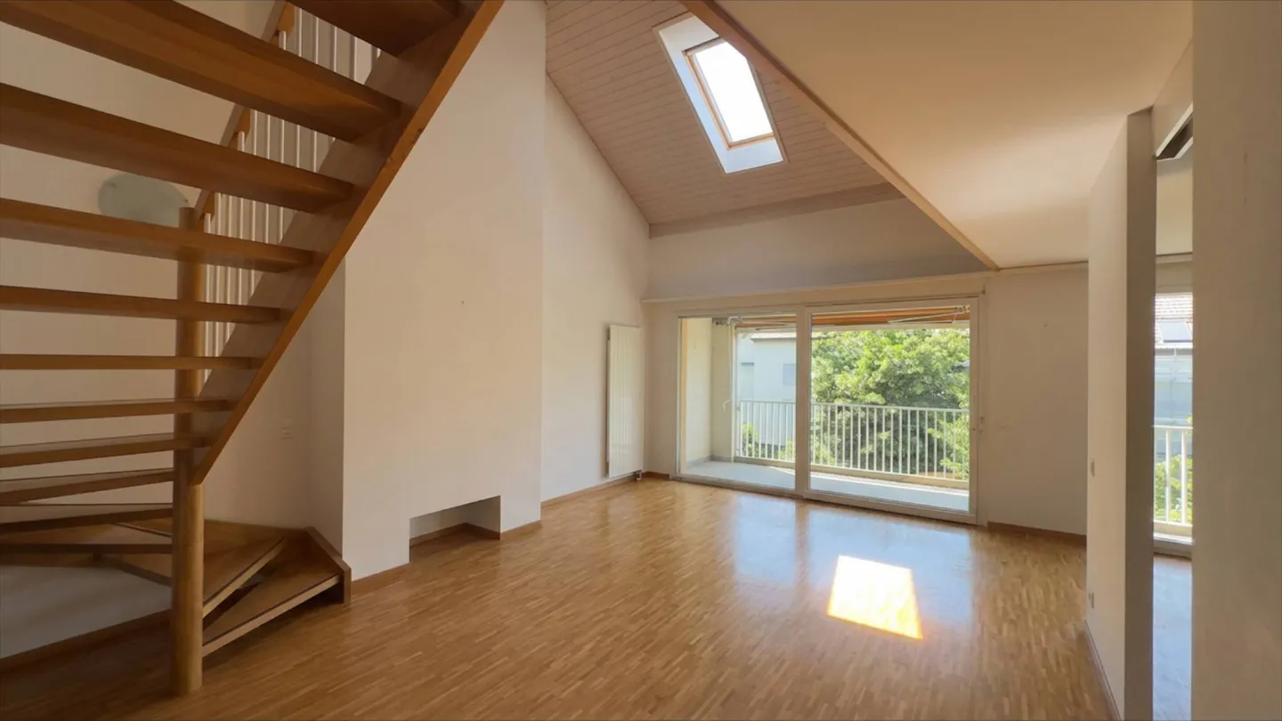 Attic 7 rooms - Photo 1 of 12