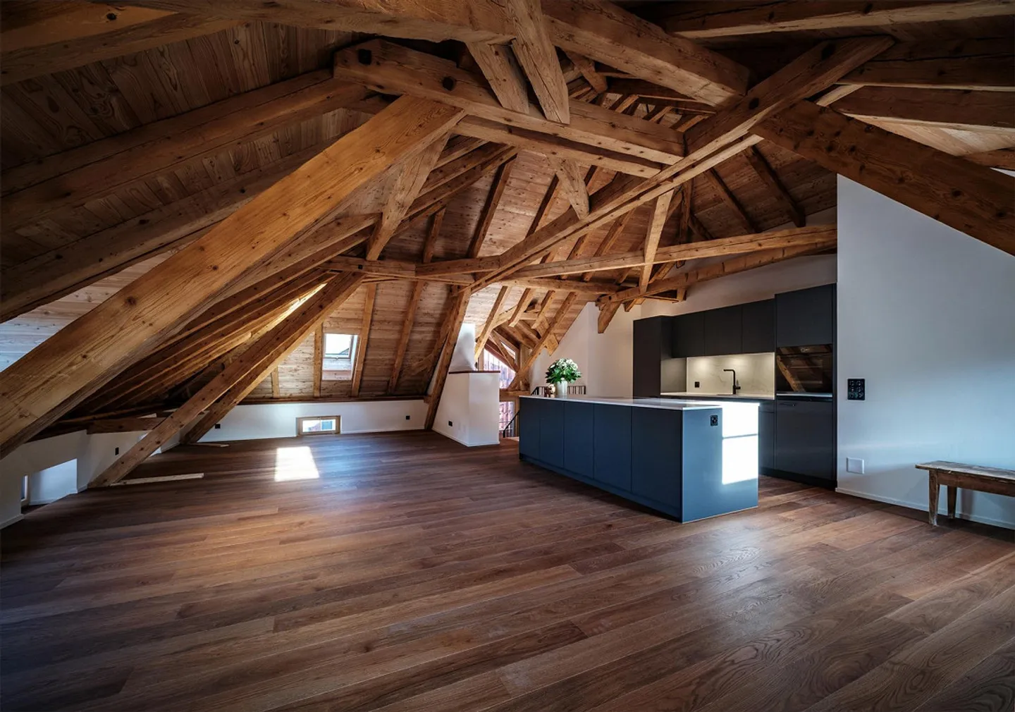 3.5 Zimmer Dachwohnung - Foto 2 von 18