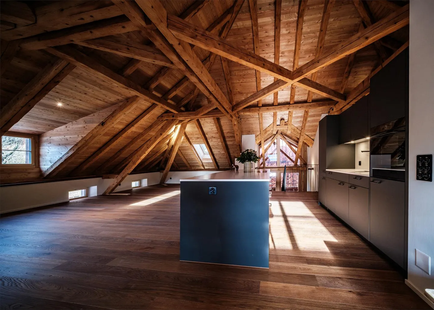 3.5 Zimmer Dachwohnung - Foto 4 von 18