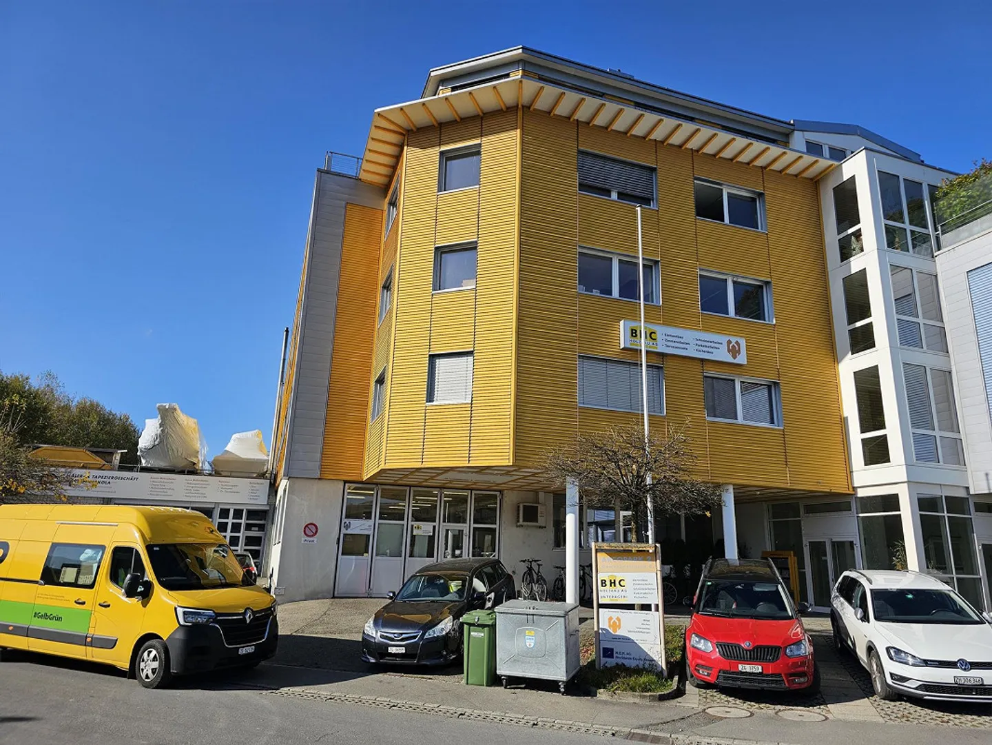 Bureau et espace commercial avec belle vue - Photo 1 sur 16