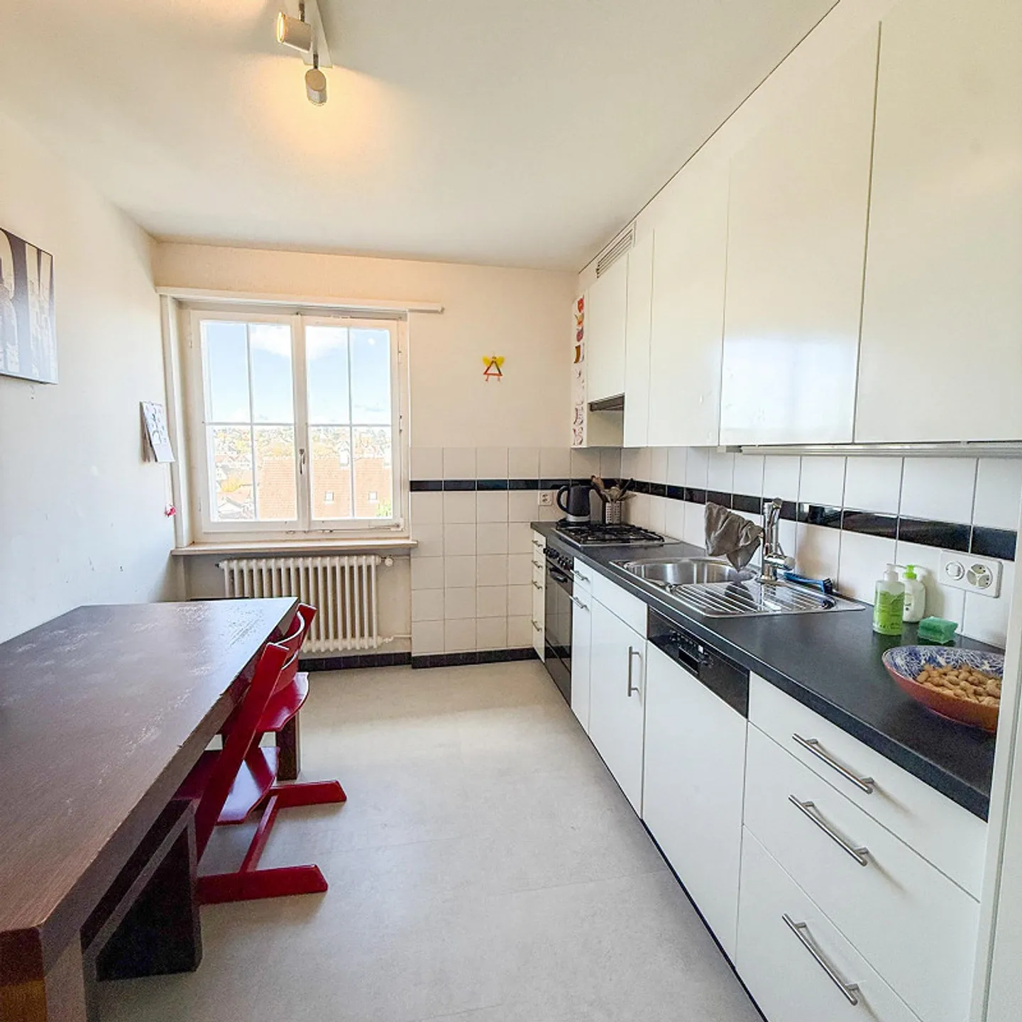 4.5-Zimmer Doppelhaushälfte an erhöhter Lage mit Weitsicht - Foto 7 von 14