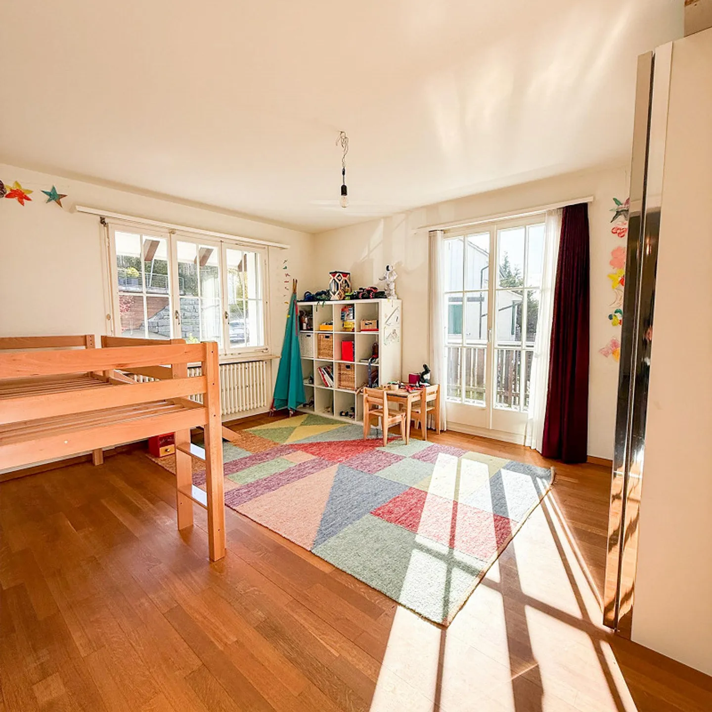 4.5-Zimmer Doppelhaushälfte an erhöhter Lage mit Weitsicht - Foto 6 von 14