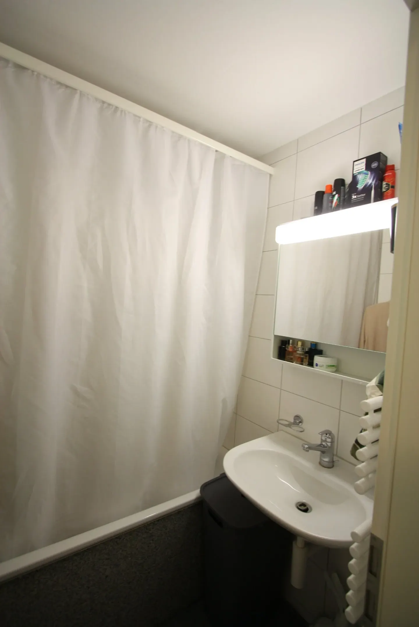 Incantevole appartamento mansardato con 2 camere a Bern-Wabern - Foto 11 di 14