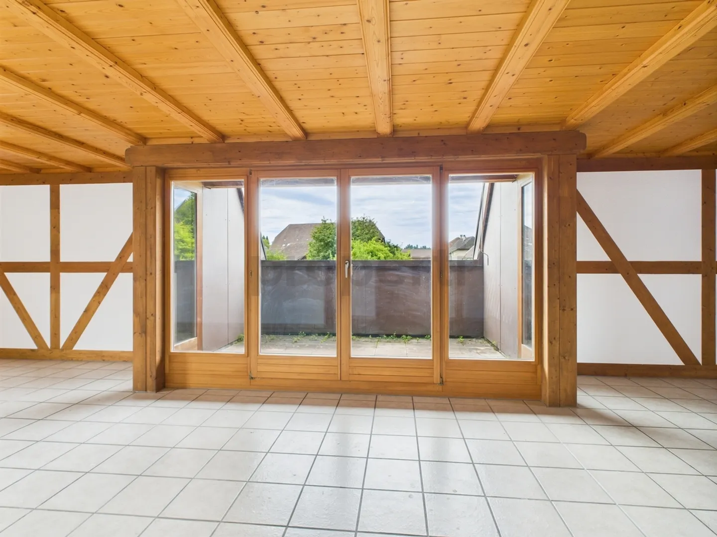 Appartement en duplex spacieux de 4,5 pièces à Ersigen - Photo 8 sur 13