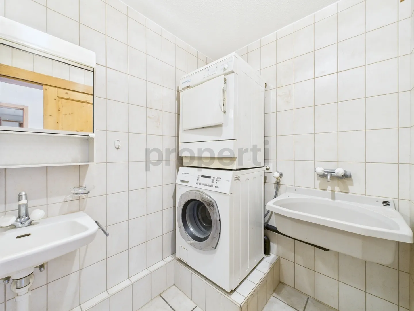 Appartement en duplex spacieux de 4,5 pièces à Ersigen - Photo 11 sur 13