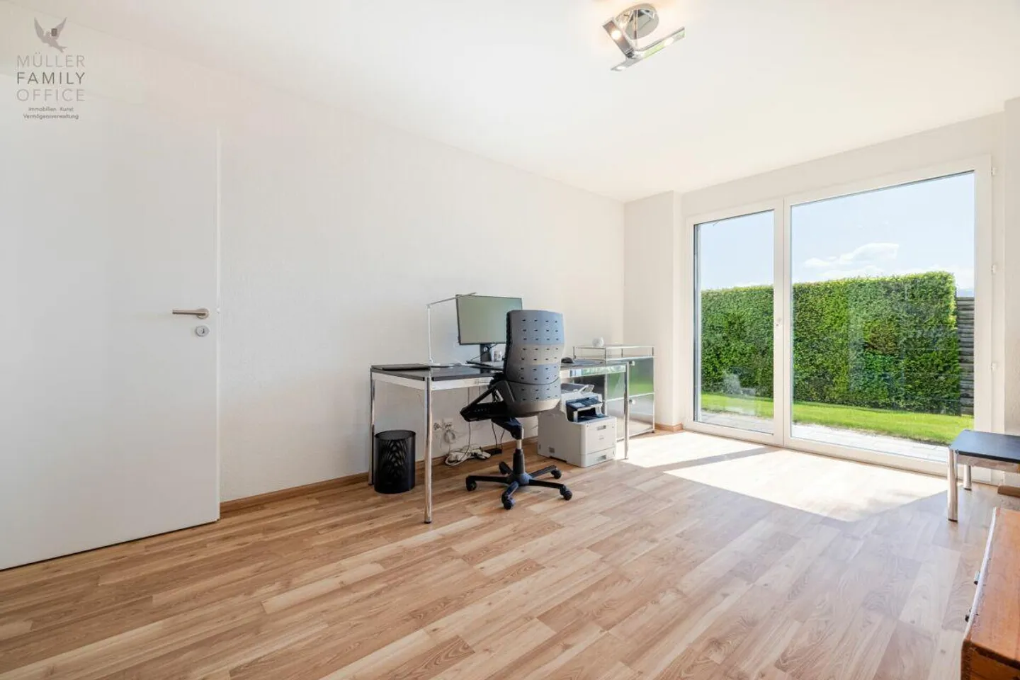 Exklusives 6 1/2 Zimmer-Einfamilienhaus mit hochwertiger Ausstattung - Foto 10 von 13