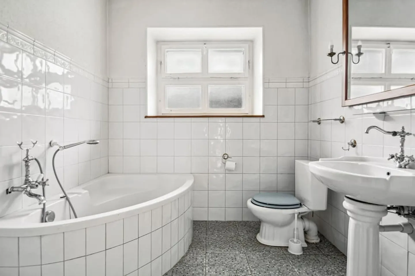 Grande casa familiare con 2 appartamenti a Boncourt - Foto 6 di 13