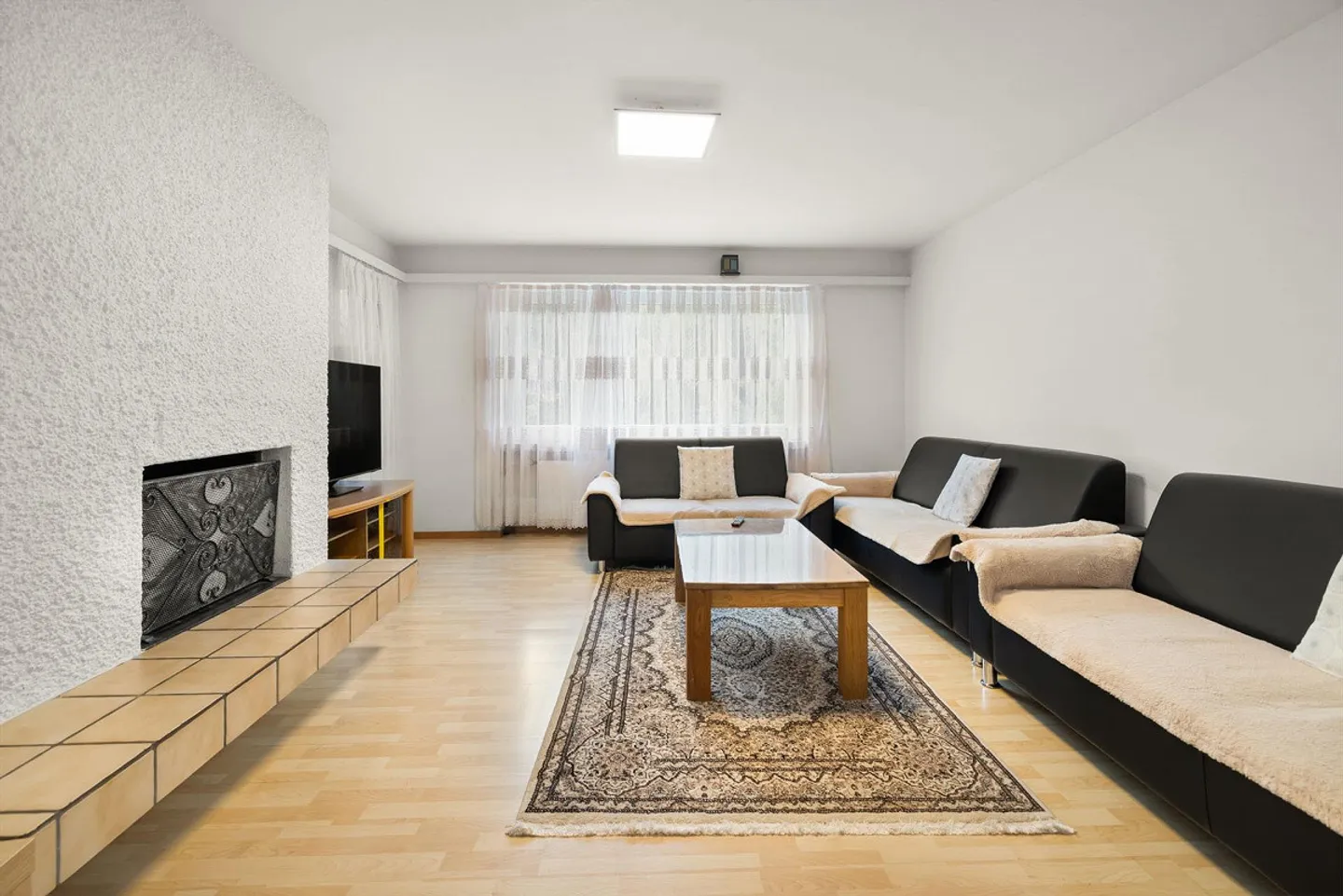Grosszügige 4.5-Zi. Wohnung - Foto 2 von 3