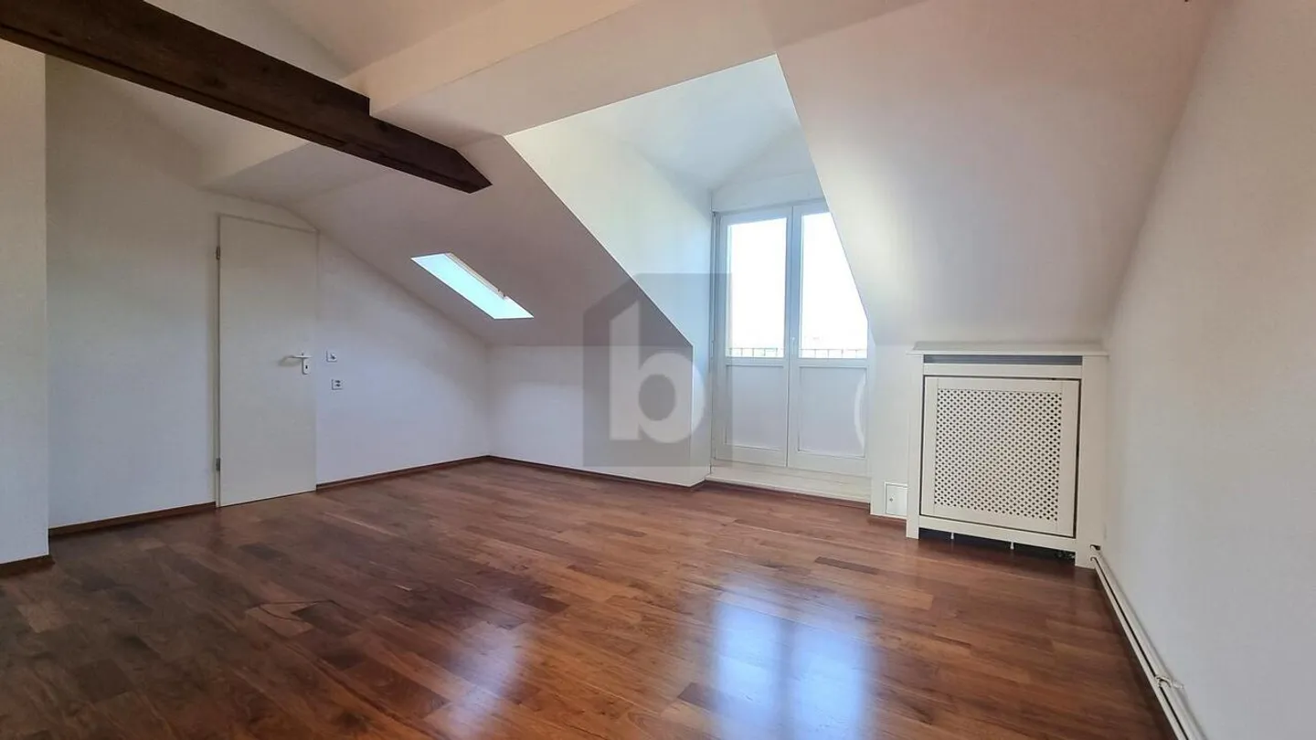 EXCLUSIF SUR DEUX ÉTAGES AVEC BALCON ET VUE - Photo 5 sur 6