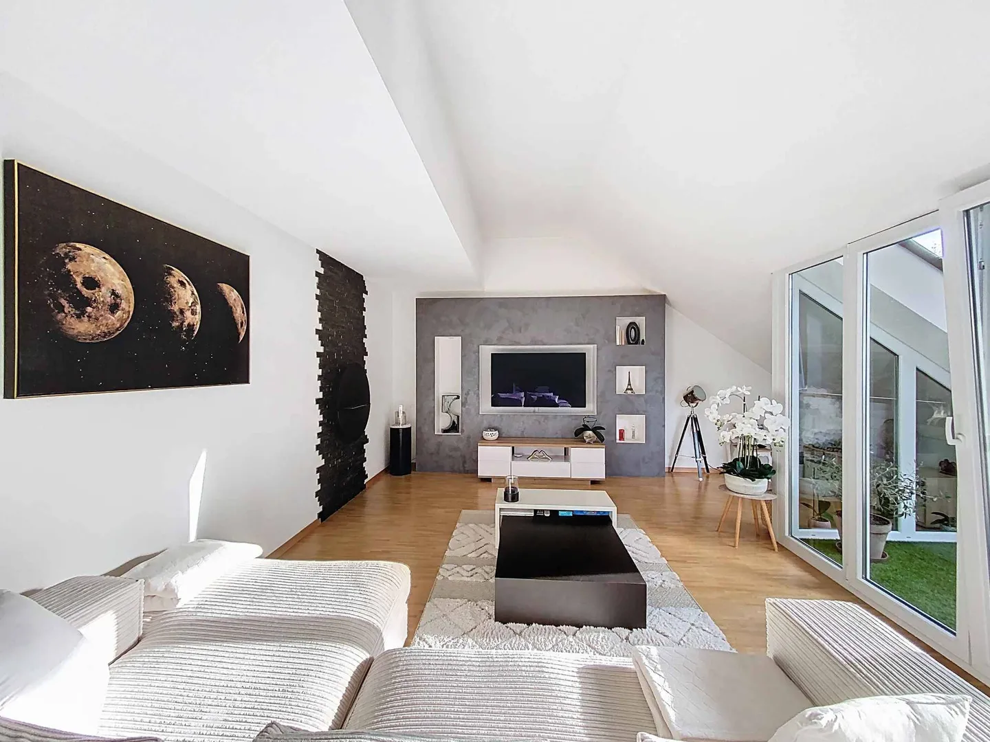 Magnificent penthouse duplex with attic - Photo 3 of 9