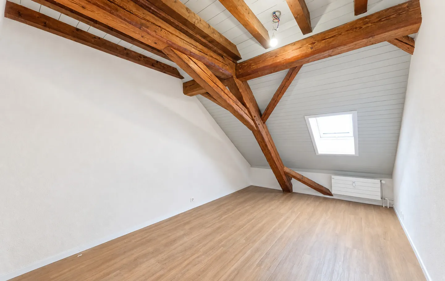 Appartamento di 4,5 locali completamente ristrutturato - Foto 5 di 12