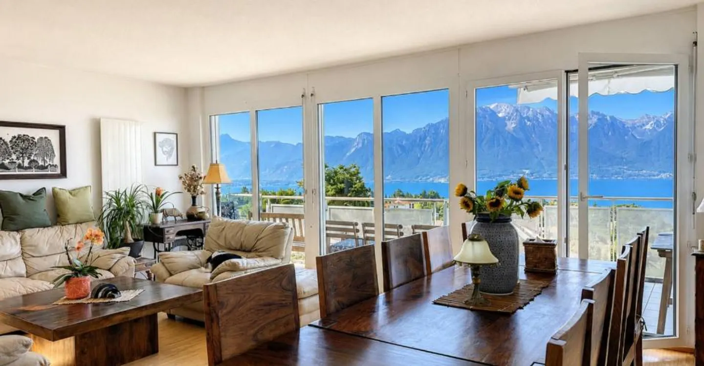 Doppelhaushälfte mit 5,5 Zimmern und Panoramablick auf den See und die Alpen! - Foto 3 von 11