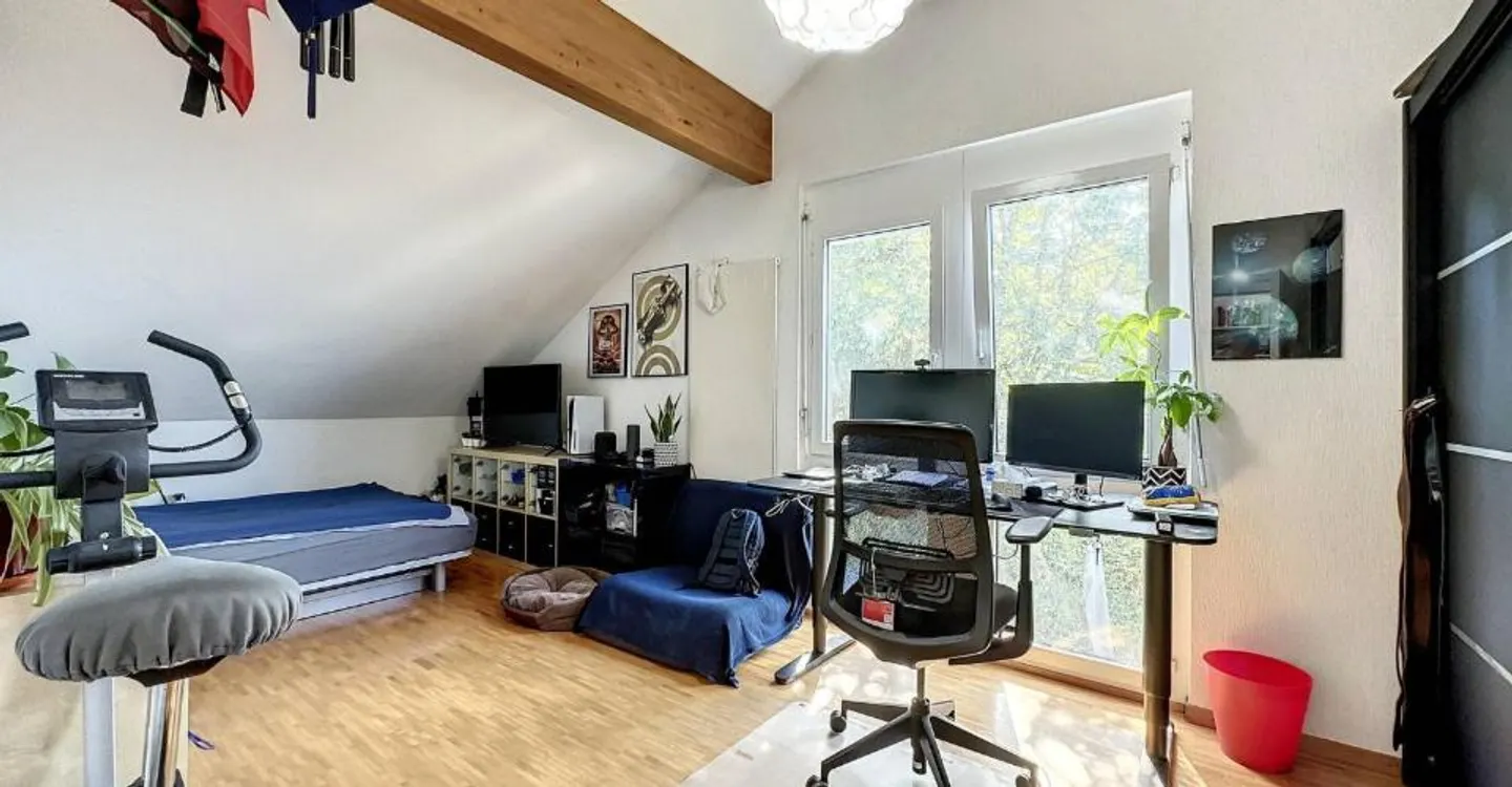 Doppelhaushälfte mit 5,5 Zimmern und Panoramablick auf den See und die Alpen! - Foto 10 von 11