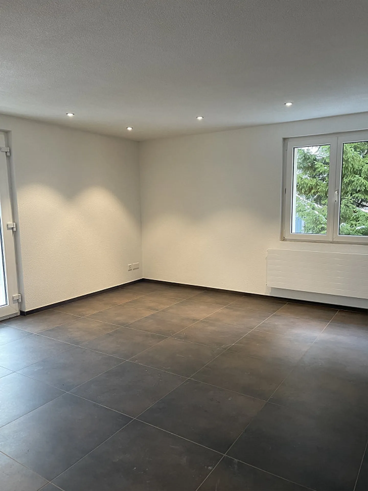 Appartamento di 3,5 stanze in affitto - Foto 3 di 8
