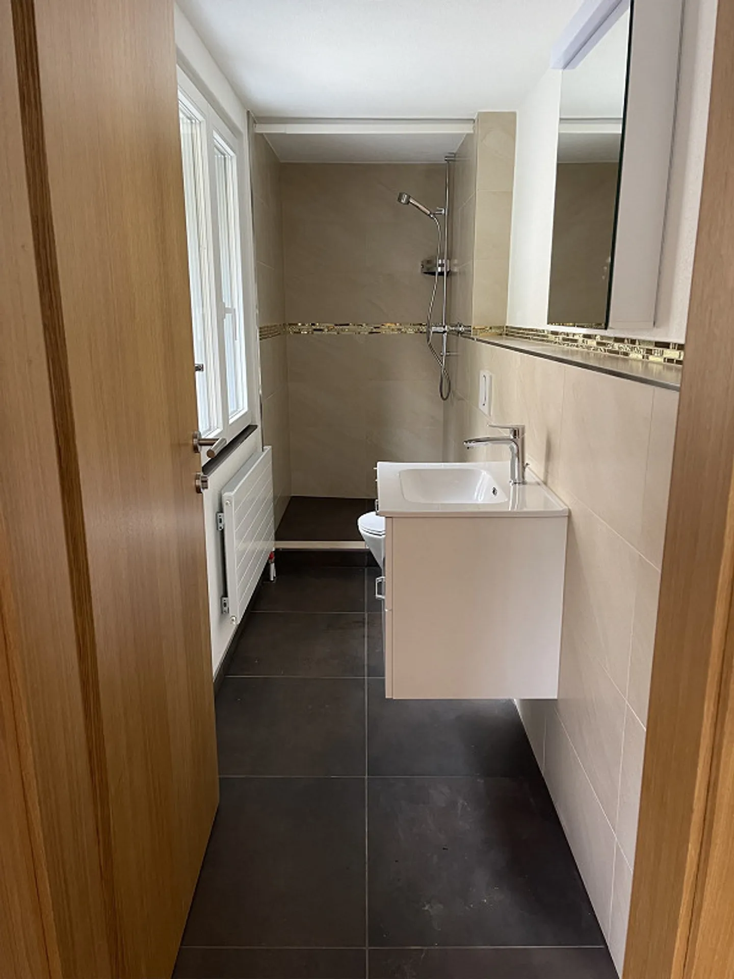 Appartamento di 3,5 stanze in affitto - Foto 4 di 8