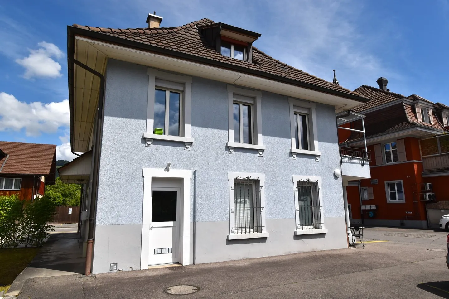 Edificio residenziale e commerciale ad alto rendimento a Thun - Posizione centrale con potenziale Airbnb - Foto 3 di 29