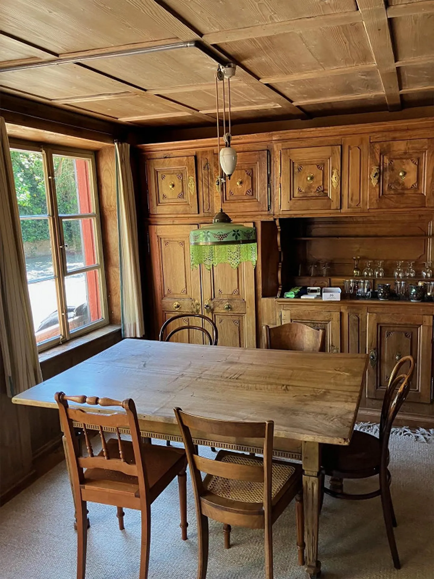 Appartement de 4 pièces avec charme dans un bien aimé - Photo 1 sur 3