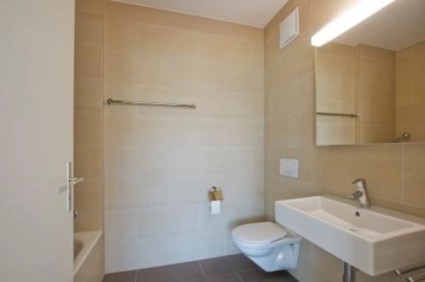 Einstellhalleparkplatz zu vermieten - Photo 1 of 1