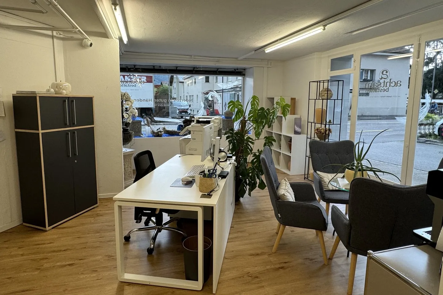 Edificio residenziale e commerciale ad alto rendimento a Thun - Posizione centrale con potenziale Airbnb - Foto 7 di 29