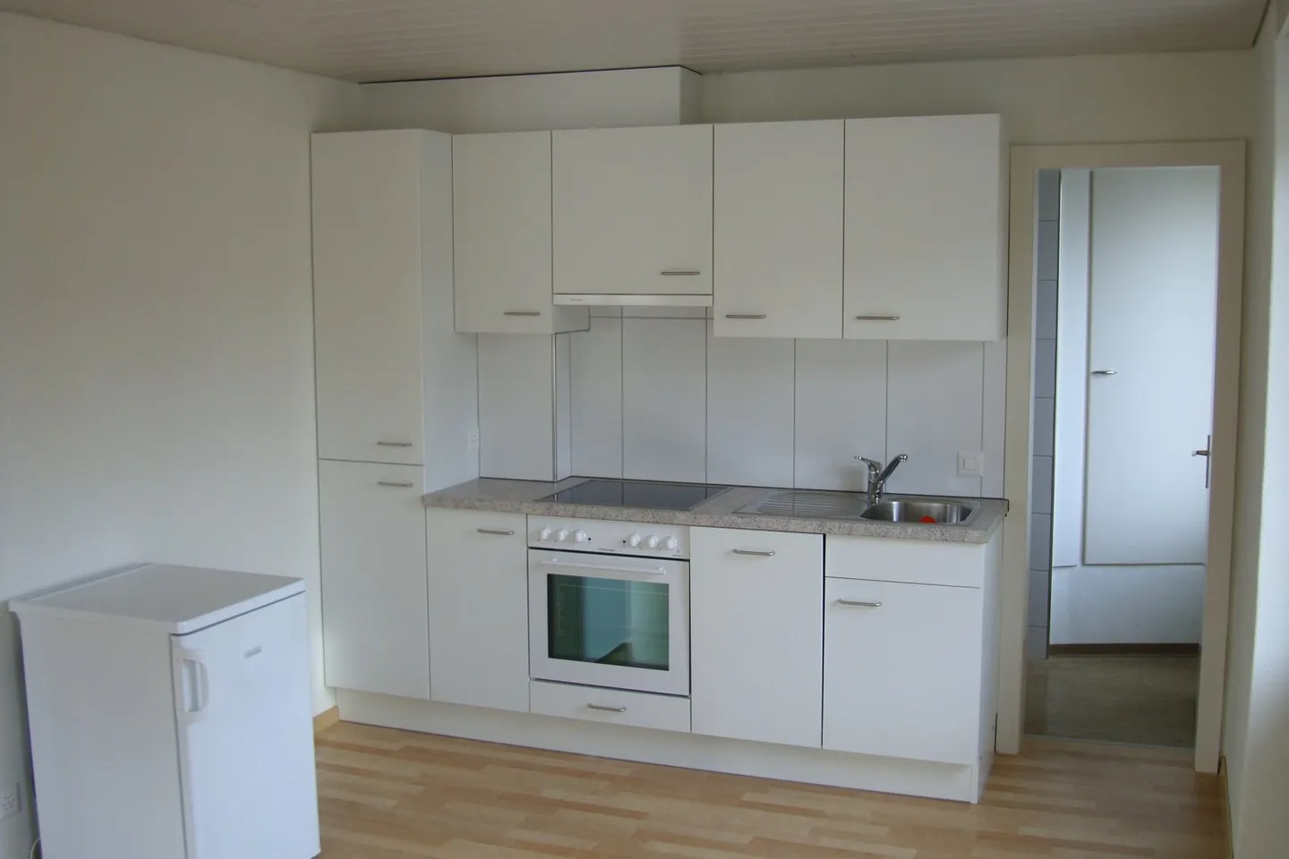 Edificio residenziale e commerciale ad alto rendimento a Thun - Posizione centrale con potenziale Airbnb - Foto 12 di 29