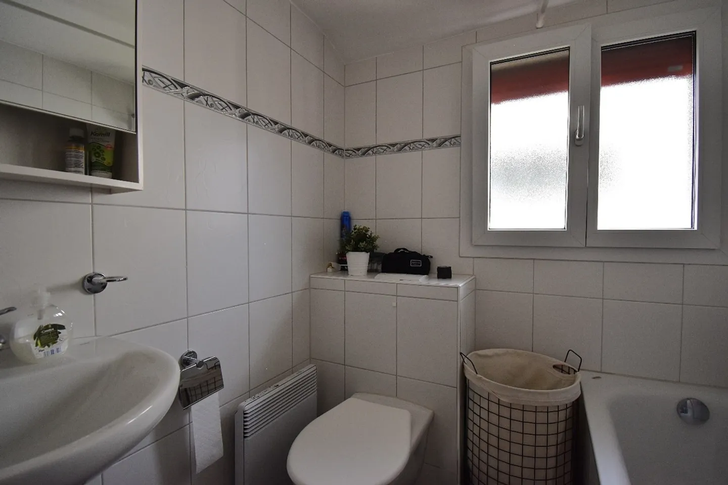 Edificio residenziale e commerciale ad alto rendimento a Thun - Posizione centrale con potenziale Airbnb - Foto 24 di 29