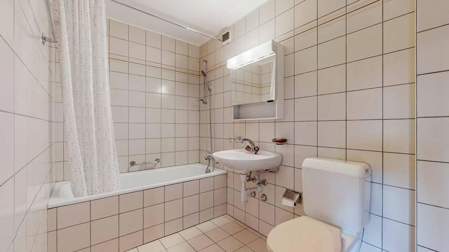 Ihr neues Zuhause erleichtert Ihnen alle Reisen - Foto 8 von 10