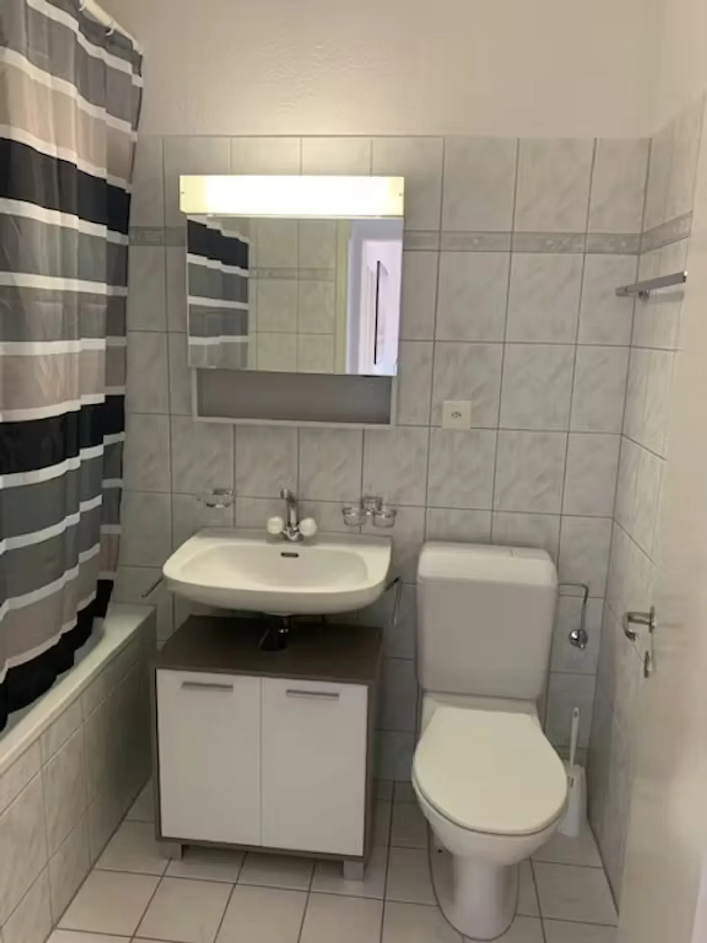 Apartment for rent - Photo 2 of 10