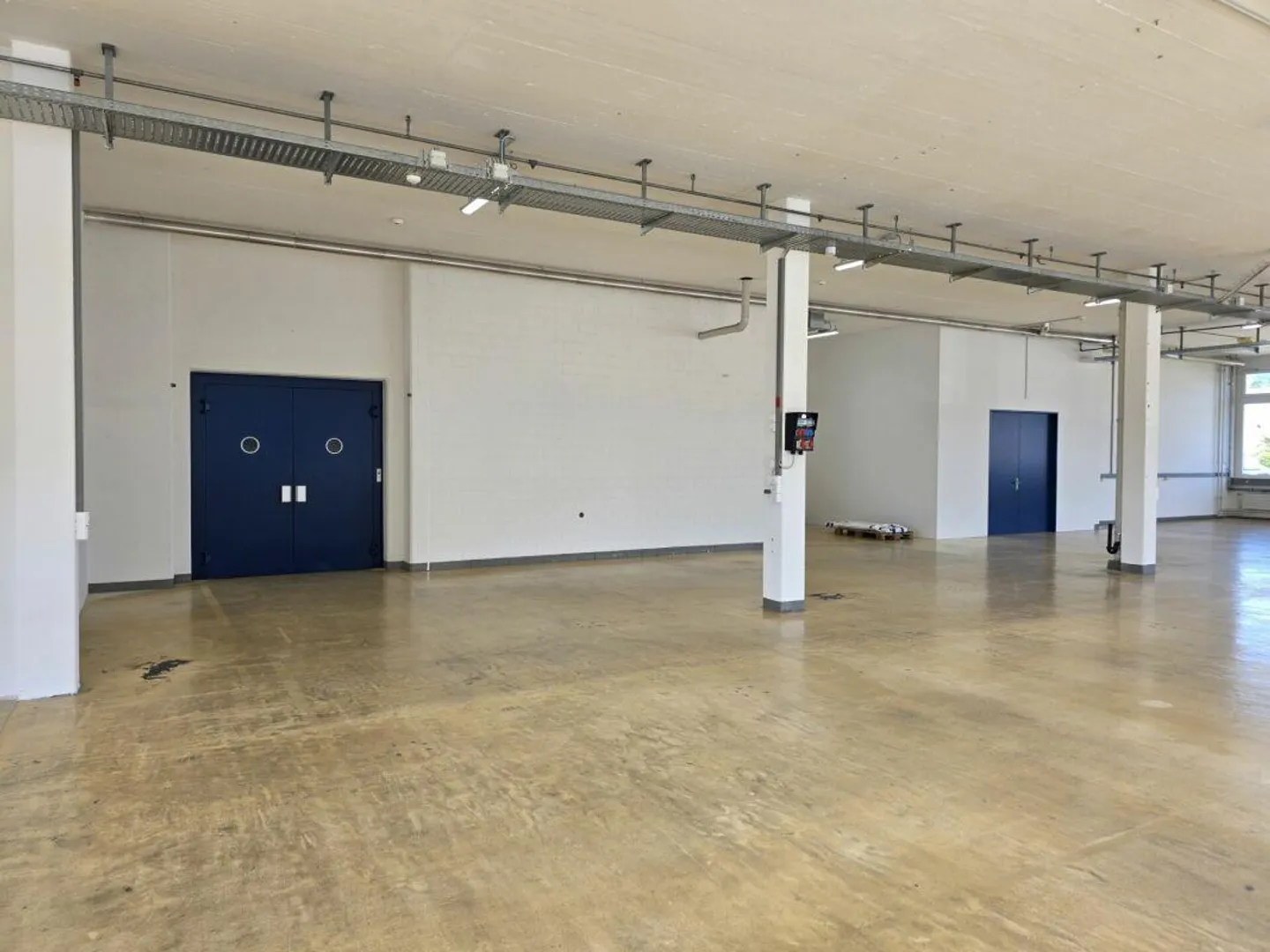 Production spaces in Uznach, approx. 400 m2 - Photo 11 of 11