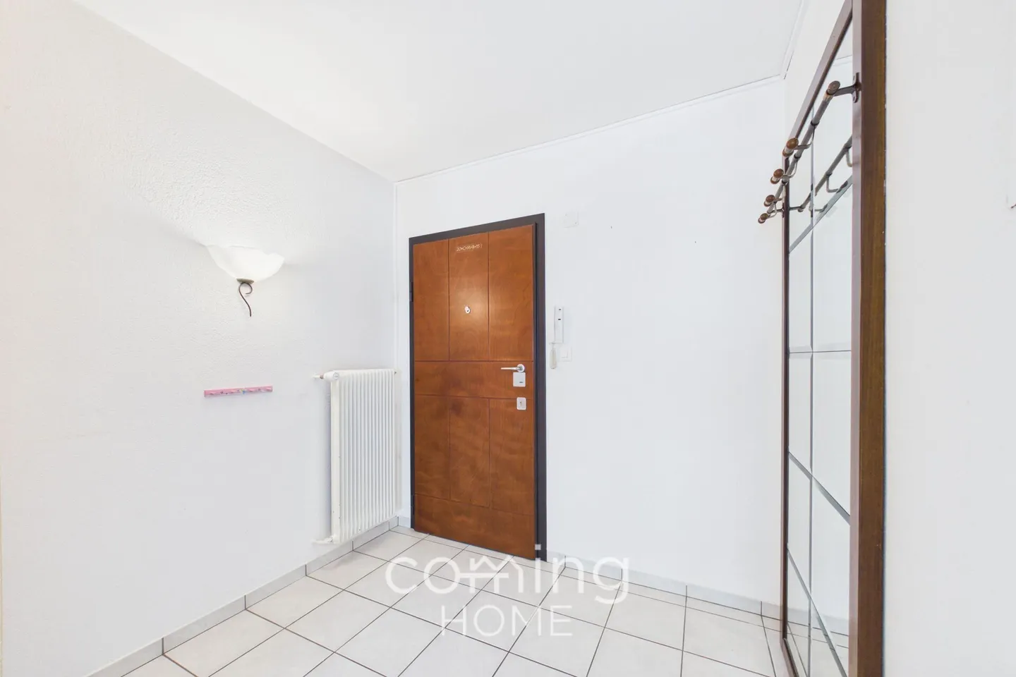 Spacious Penthouse Apartment with Panoramic Terrace - Brig - Photo 4 of 14