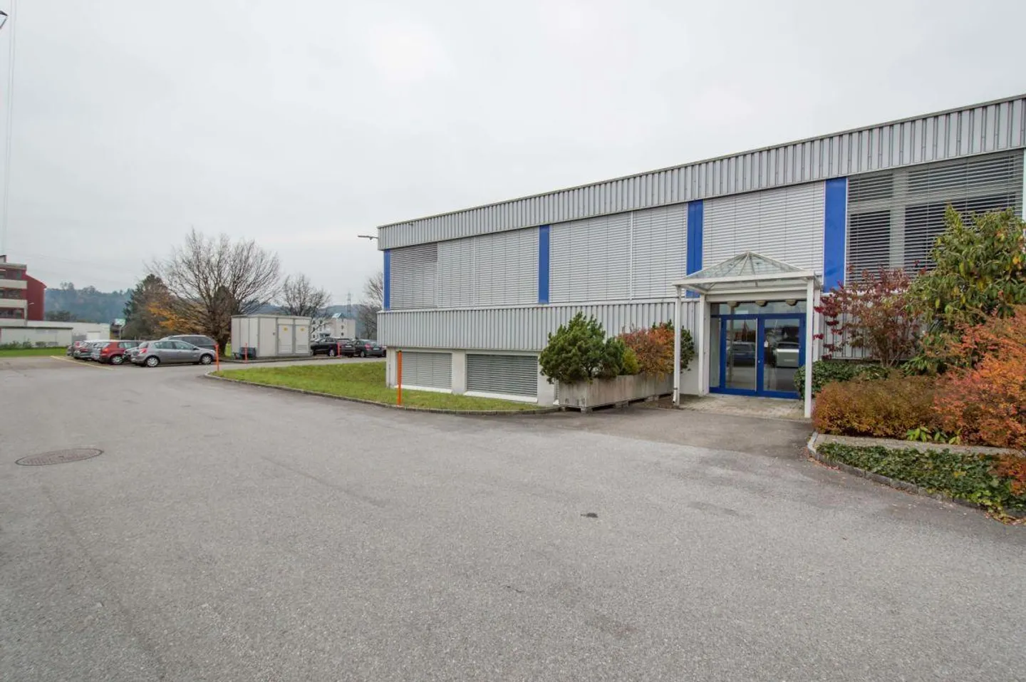 Production spaces in Uznach, approx. 400 m2 - Photo 1 of 11