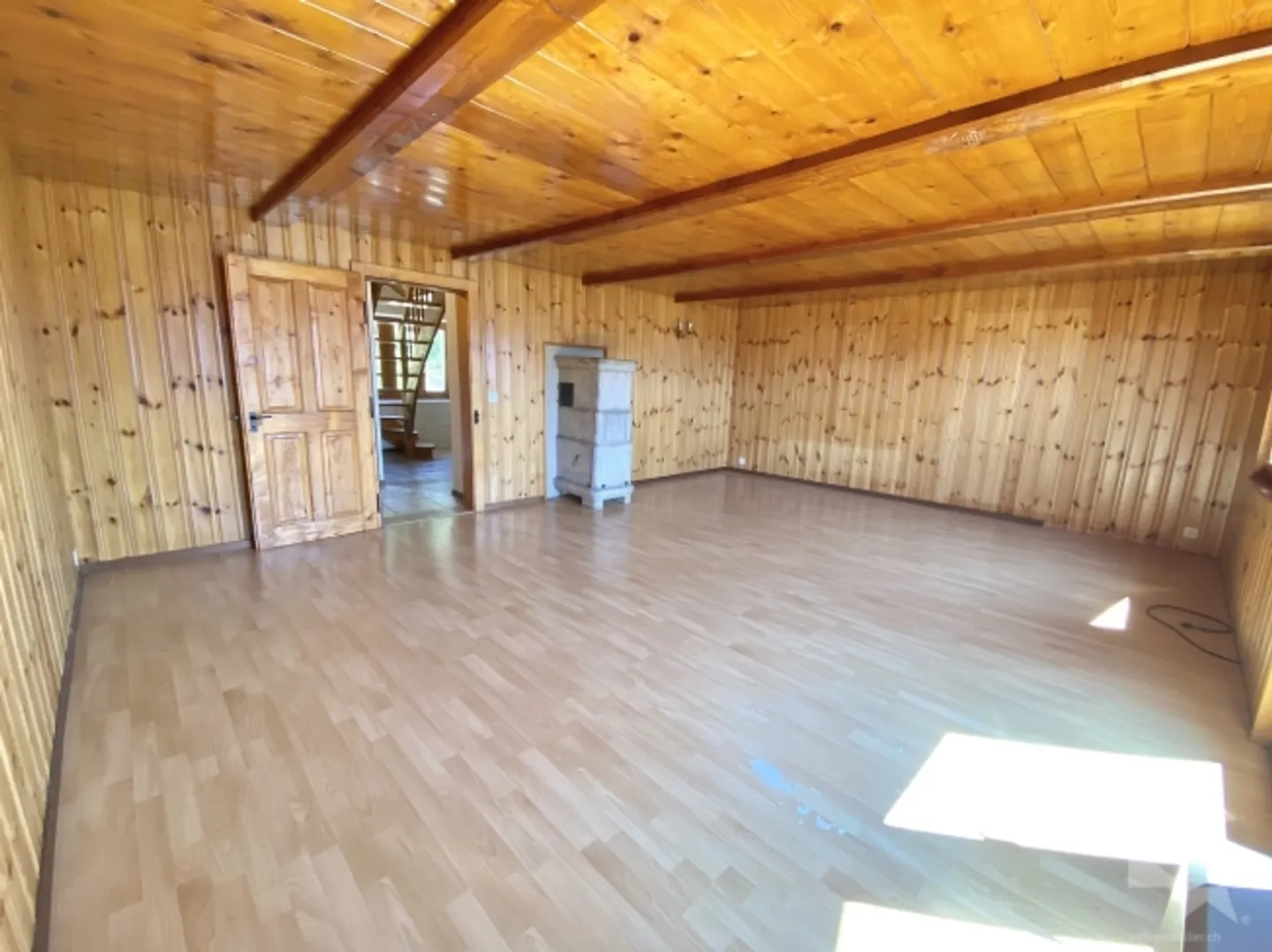 «Warme Wohnung mit 4,5 Zimmern in einer ruhigen Gegend zum Renovieren» - Foto 2 von 13