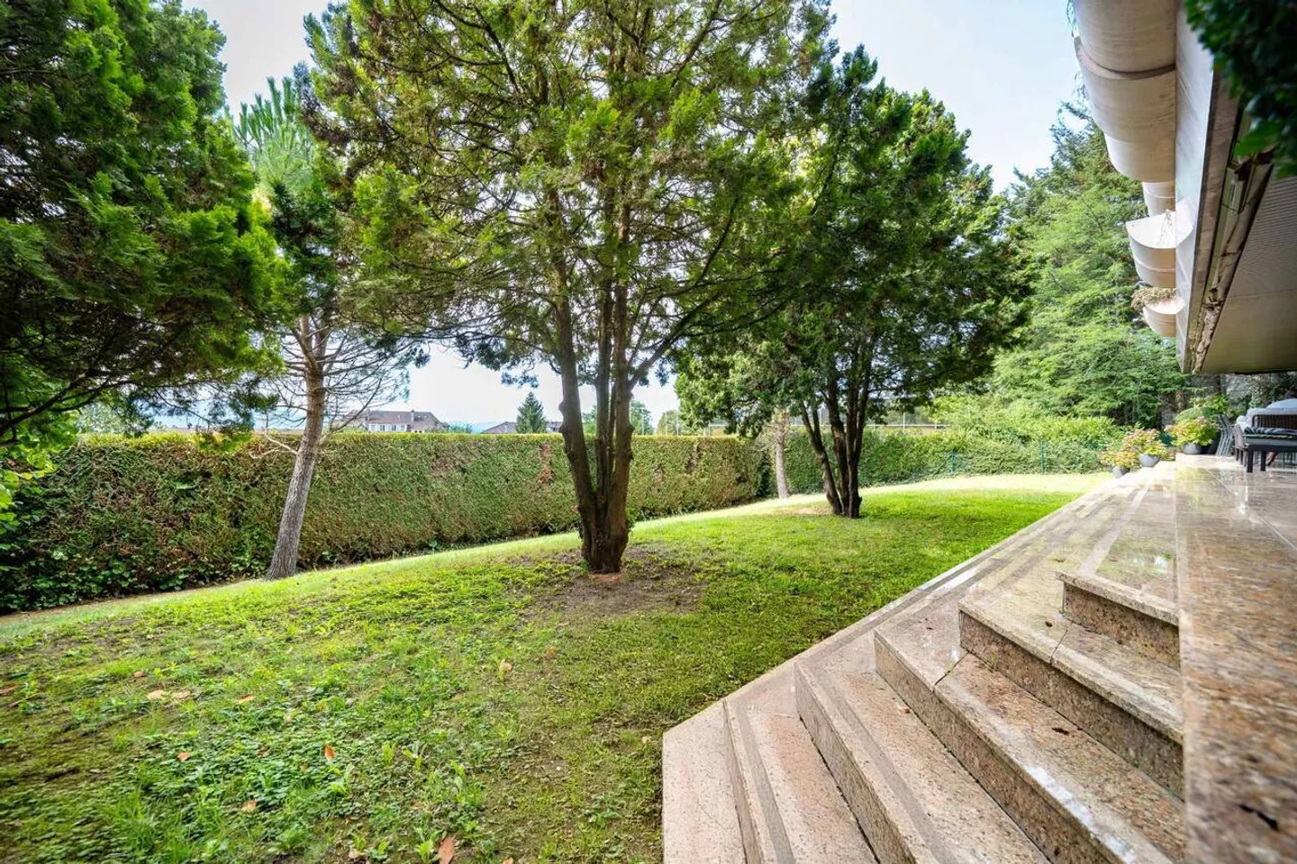 Magnifico appartamento di 4,5 stanze con giardino - Foto 12 di 12