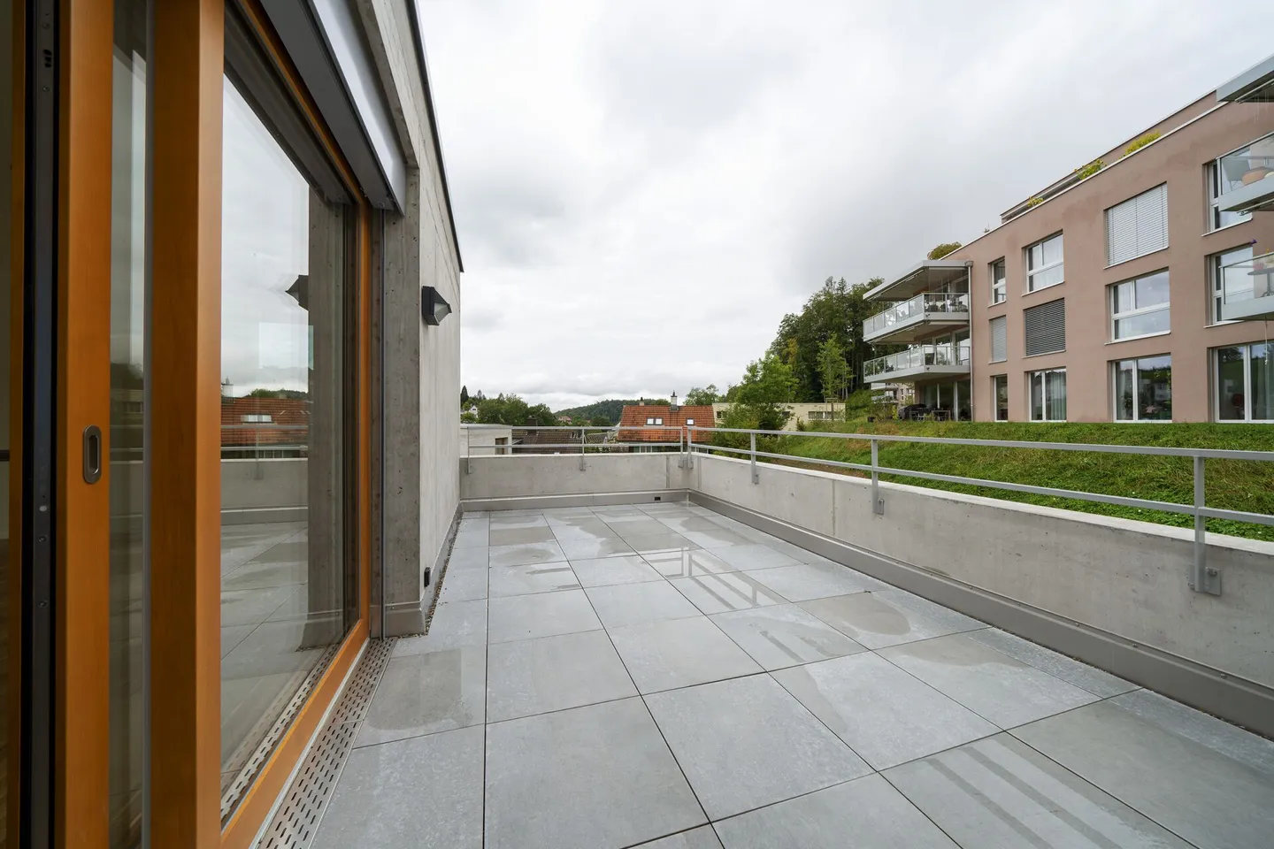 High-quality penthouse apartment with spacious terrace - Photo 13 of 14