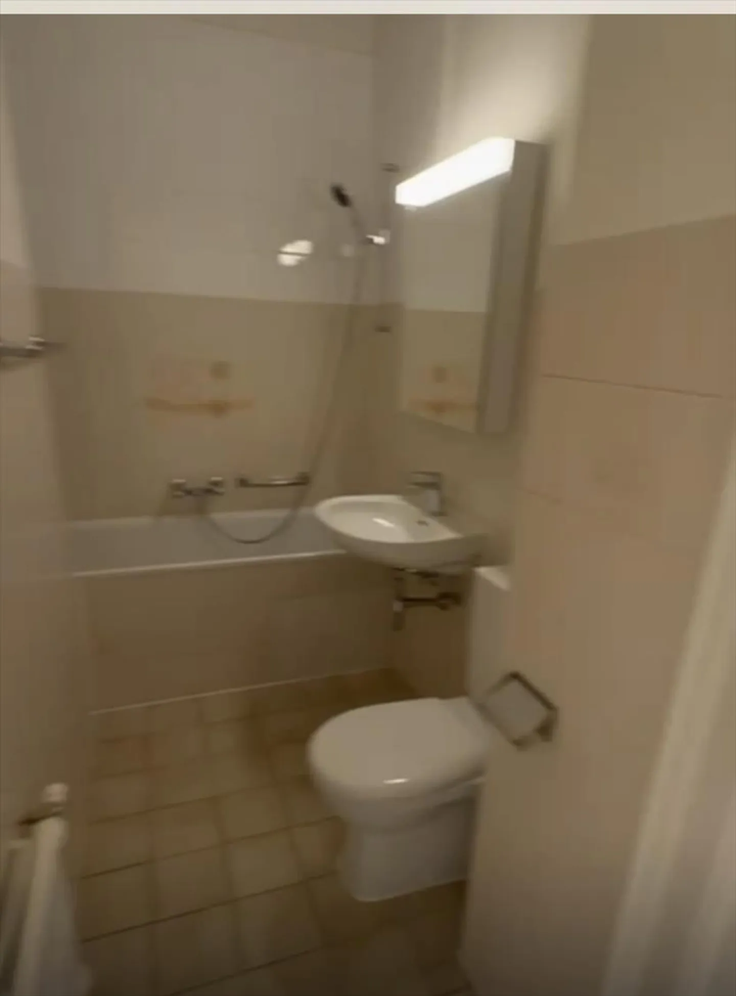 Appartement 2.5 pièces - Photo 2 sur 4