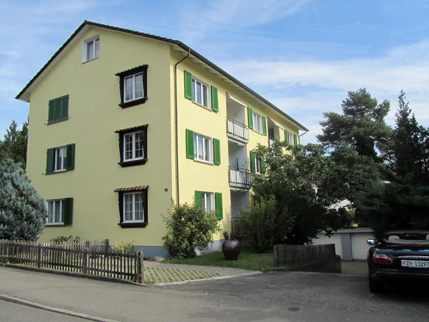 Living in the Heart of Nussbaumen - Photo 1 of 7