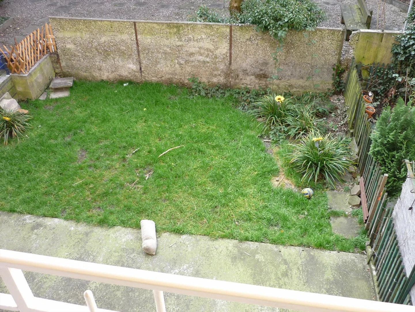 3.5-Room Old Building Apartment with 2 Balconies in Art Nouveau House - Photo 9 of 11