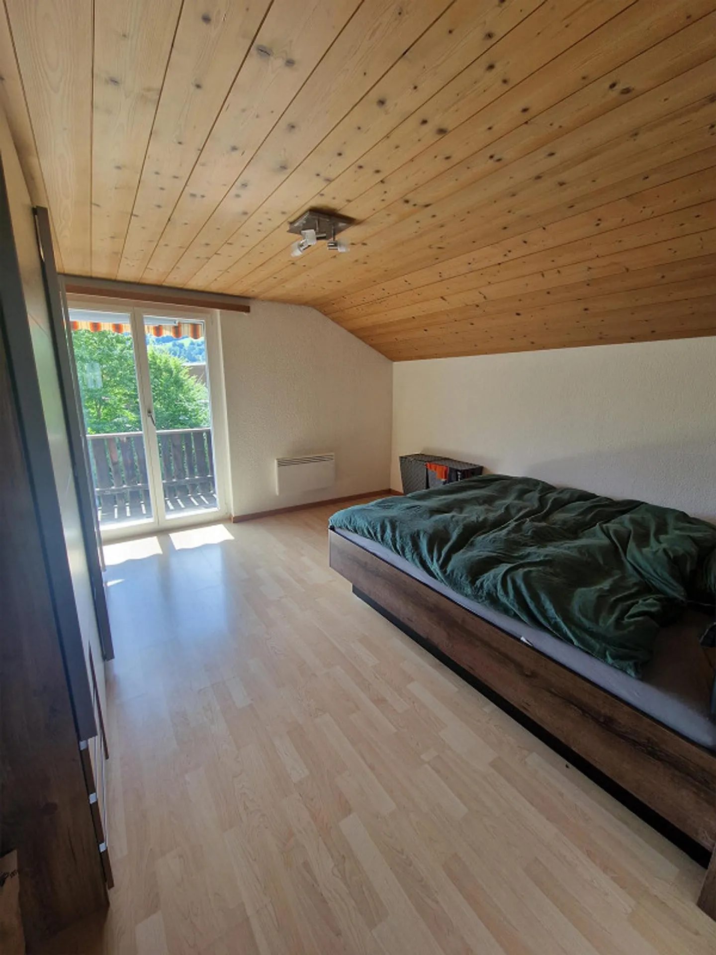 Charmante Dachwohnung - Foto 1 von 11