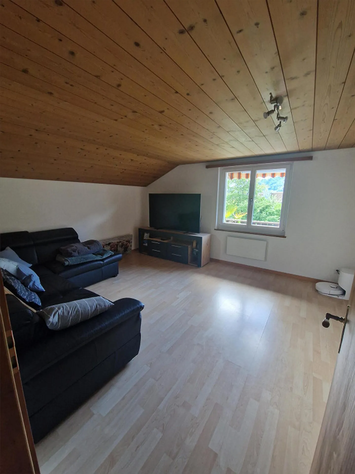 Charmante Dachwohnung - Foto 6 von 11