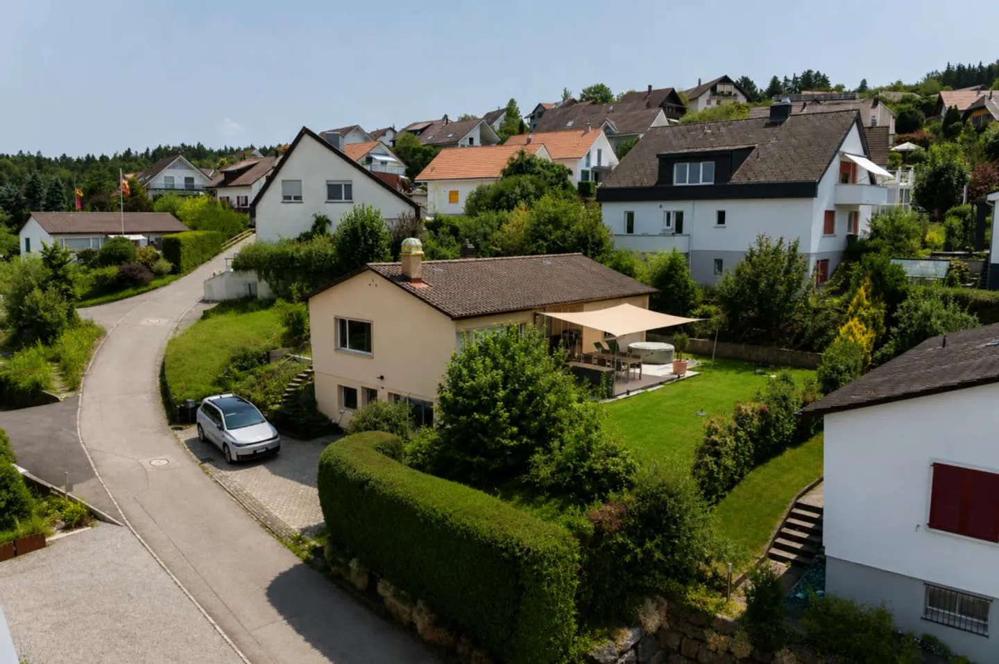 Detached single-family house with unobstructed view - Photo 1 of 21
